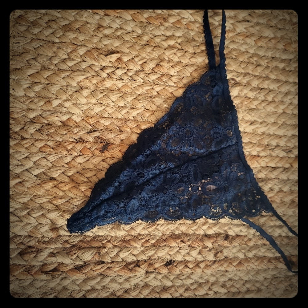 NWOT victoria secret v string thong
